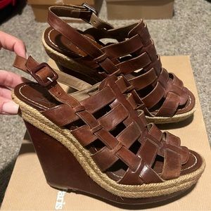 Christian Louboutin Barcelona 120 wedge sz 39